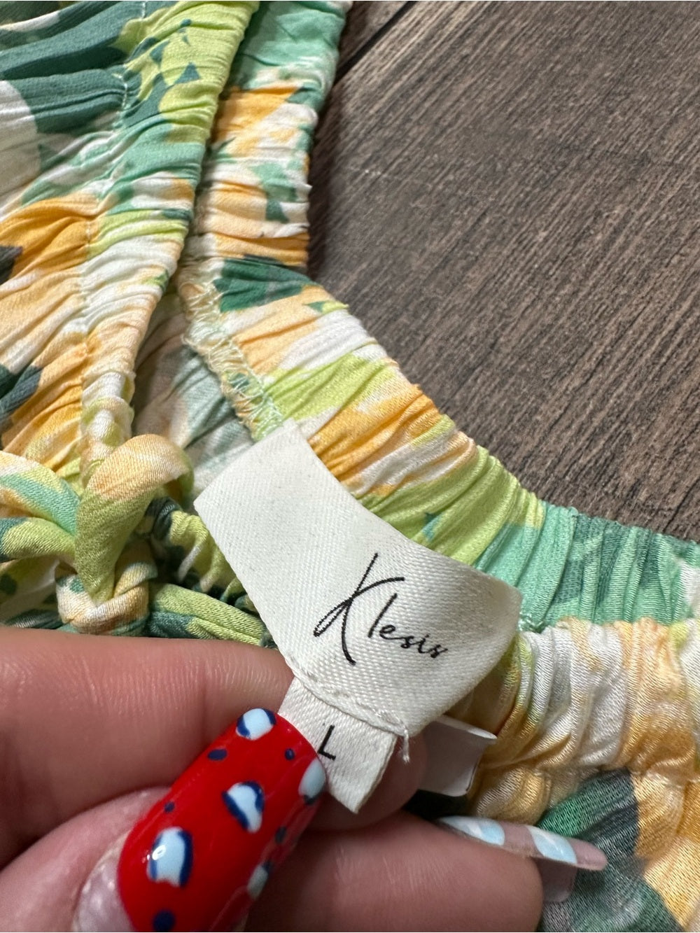 Klesis Floral Lightweight Top (new without tags)