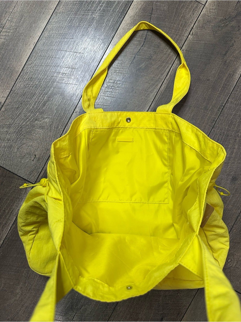 Lululemon Side-Cinch Shopper Bag 18L
Sonic Yellow