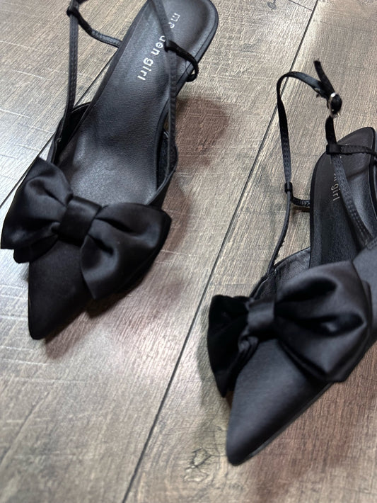 Madden Girl Pointed Toe Bow Heels