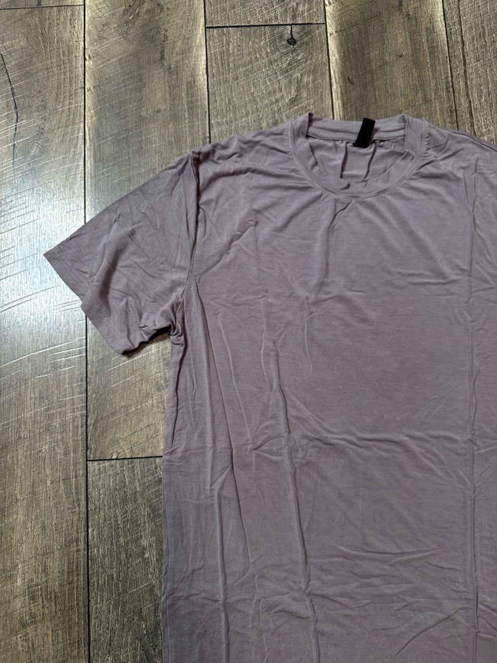 Comfrt Cloud Lounge Tee 
Steel (like new)