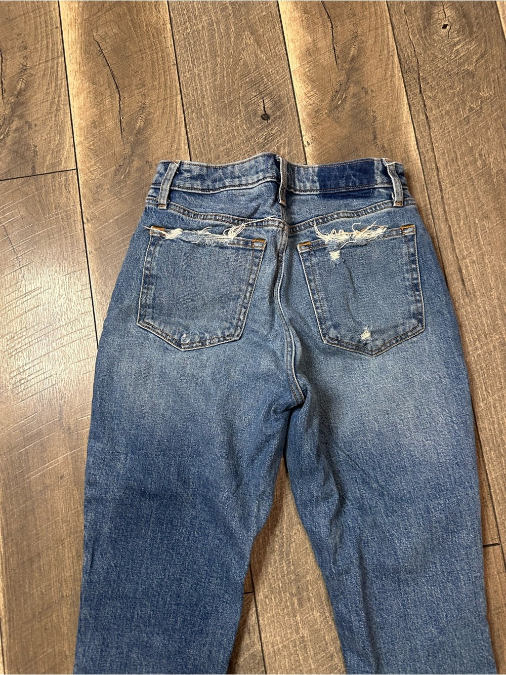 Abercrombie & Fitch Curve Love Mom Jeans