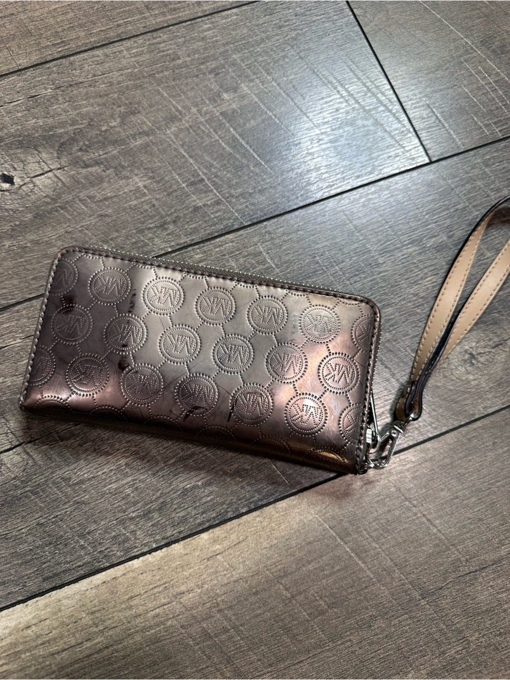 Michael Kors Zipper Wallet