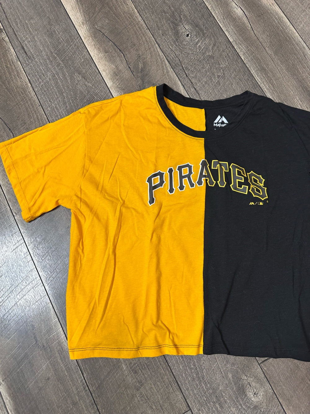 Majestic Pirates Color Split T-Shirt