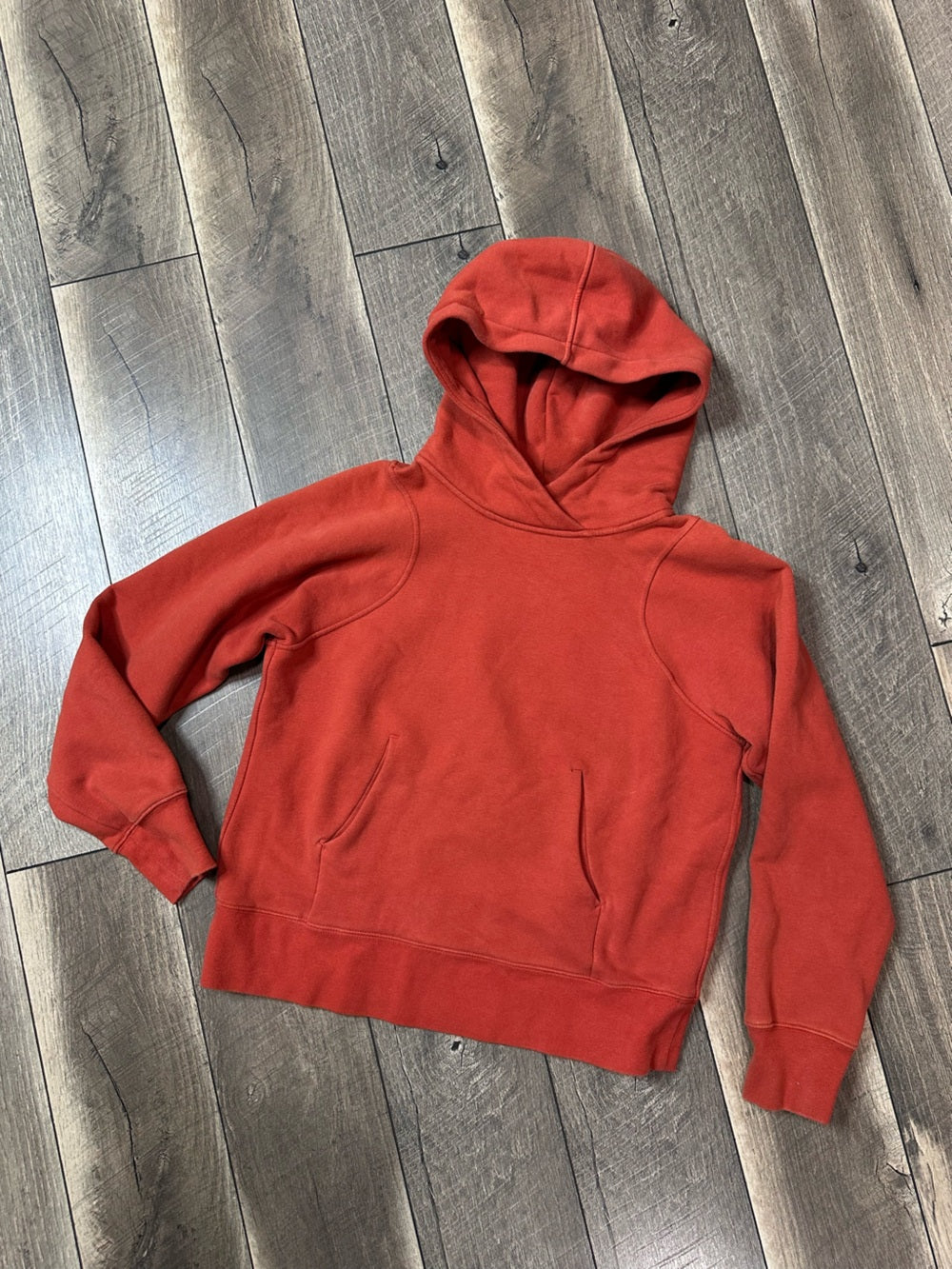 Lululemon Loungeful Hoodie
Red Rock