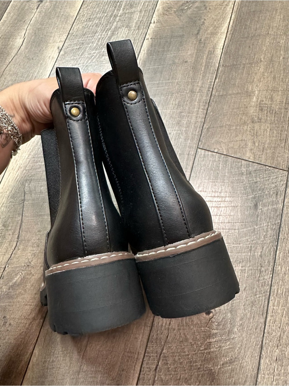Universal Threads Ankle Booties