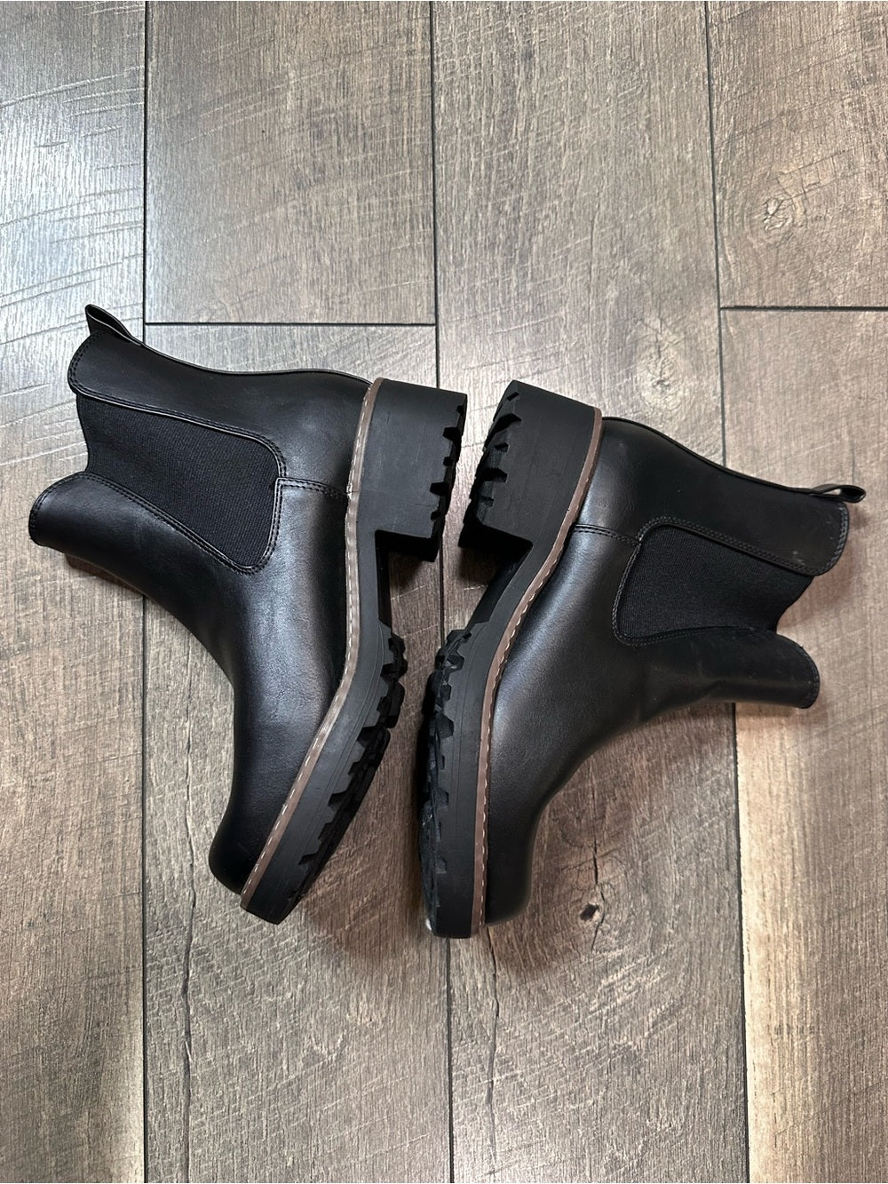 Universal Threads Ankle Booties