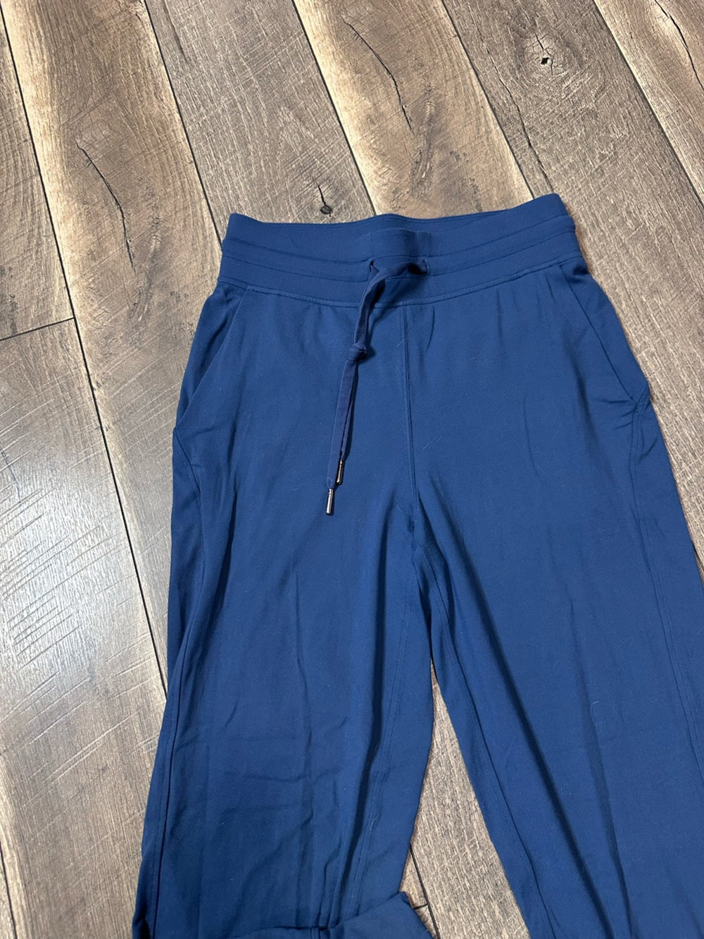 Lululemon Ready to Rulu High-Rise Cropped Jogger
Mineral Blue