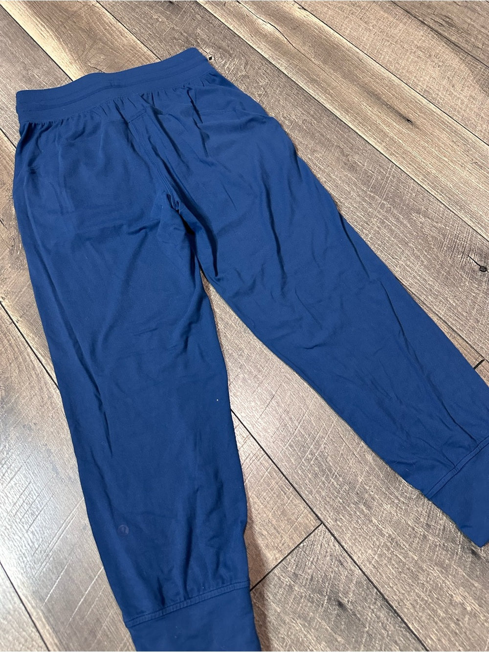Lululemon Ready to Rulu High-Rise Cropped Jogger
Mineral Blue
