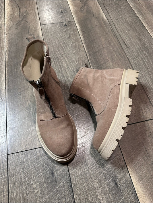 Cruza Platform Ankle Booties