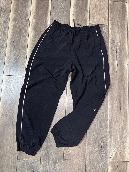 Lululemon Licensed To Train Joggers
Black