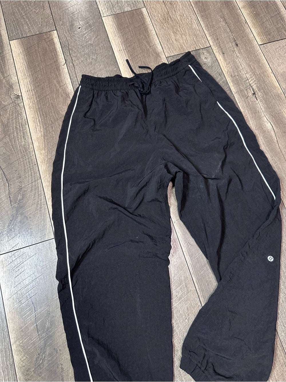 Lululemon Licensed To Train Joggers
Black