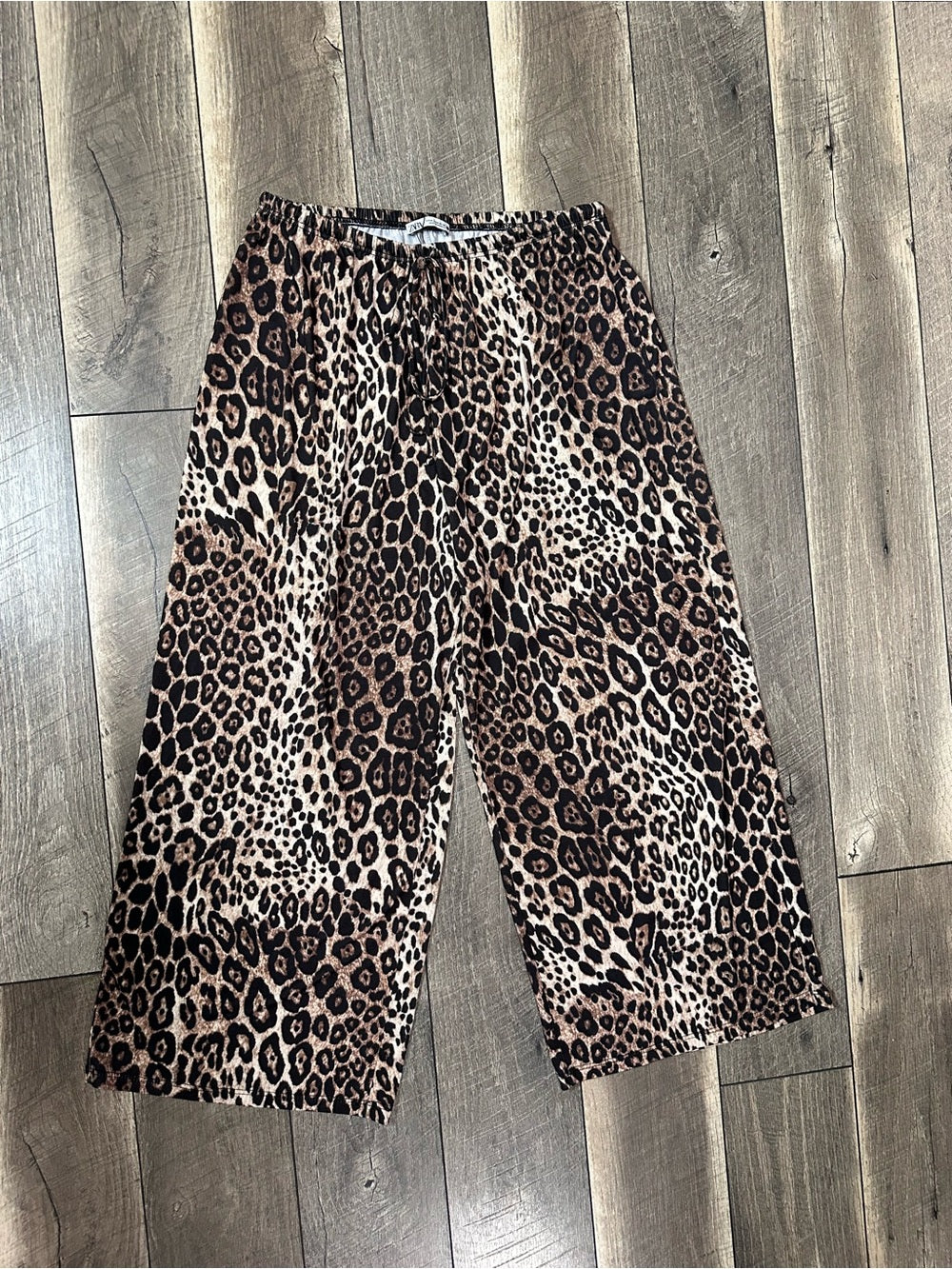 Zara Leopard Buttery Soft Wide Leg Pants