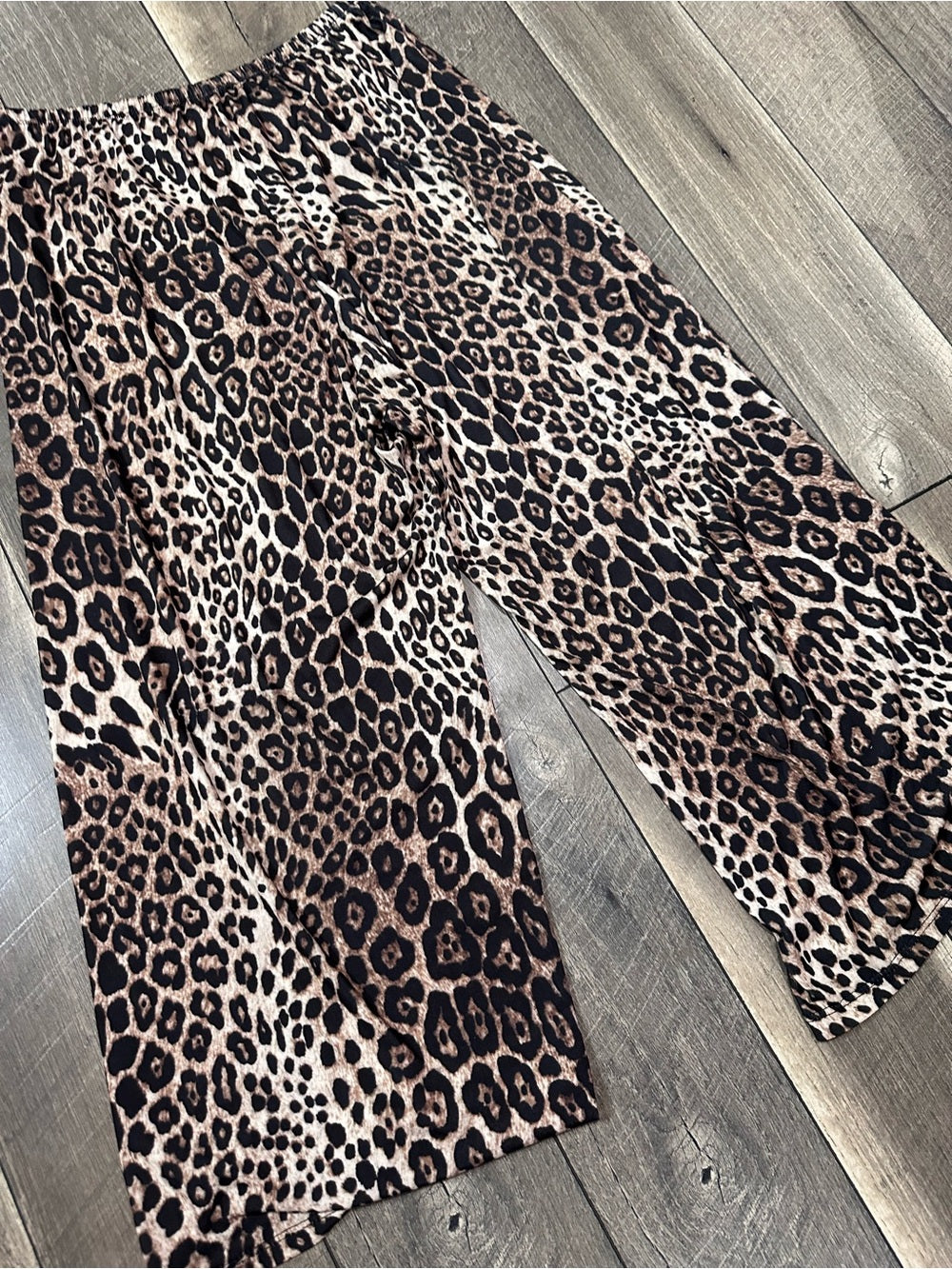 Zara Leopard Buttery Soft Wide Leg Pants
