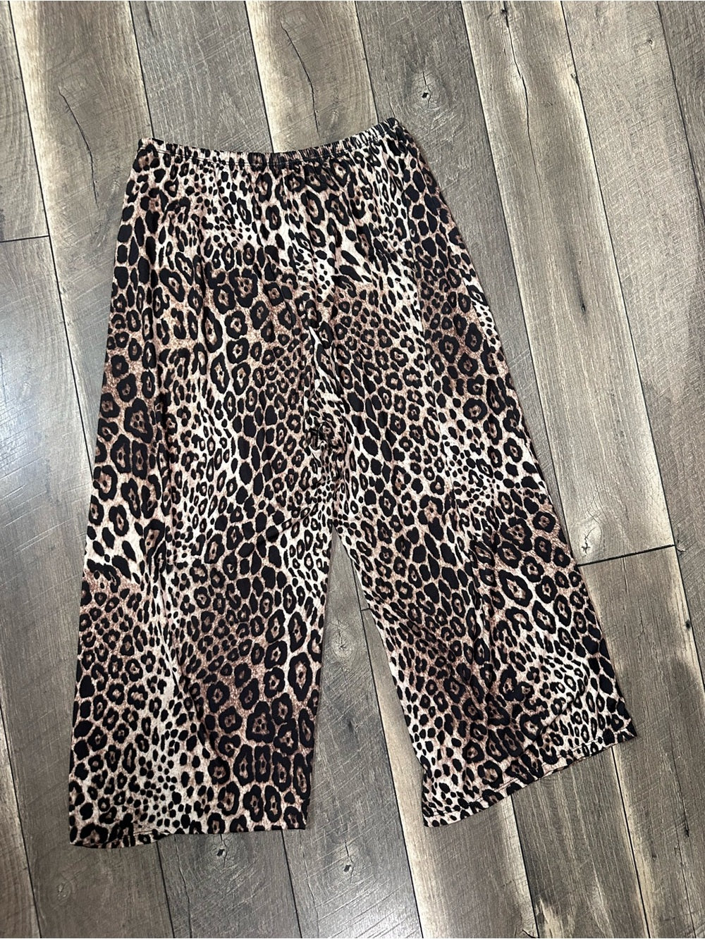 Zara Leopard Buttery Soft Wide Leg Pants