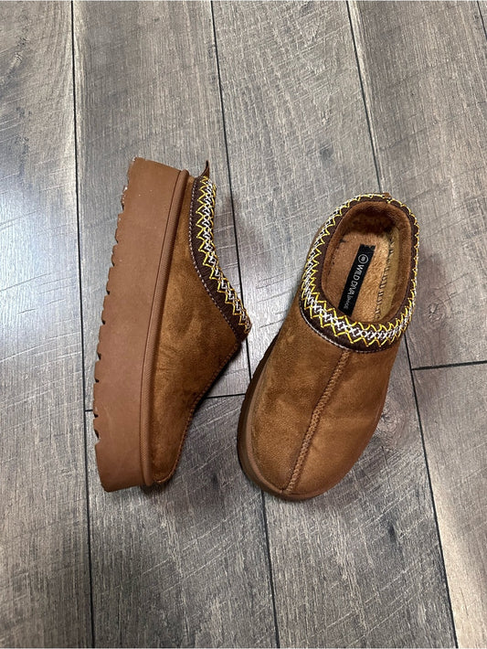 Wild Diva Platform Slippers