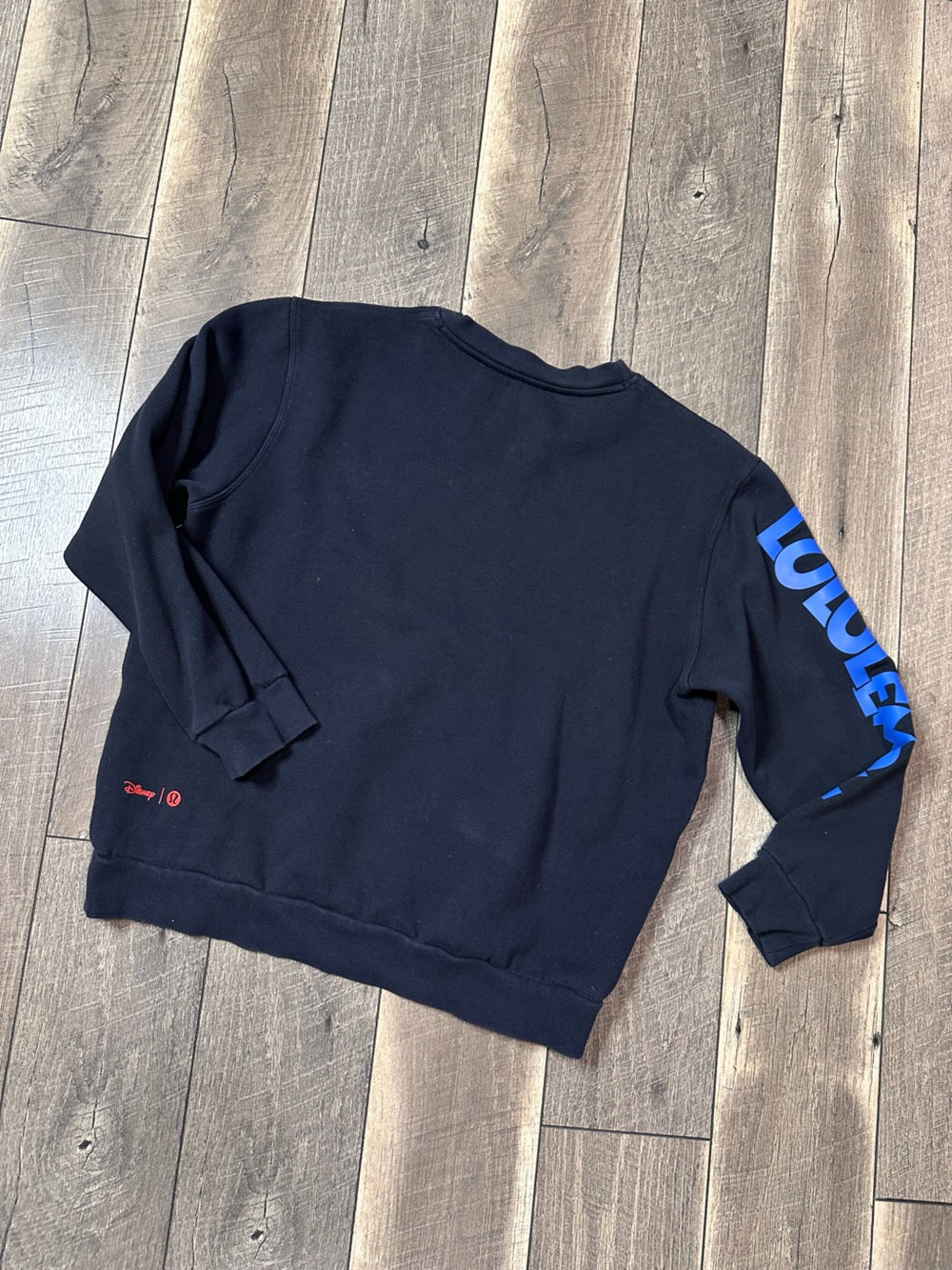 Disney x Lululemon *Steady State Crew
Classic Navy