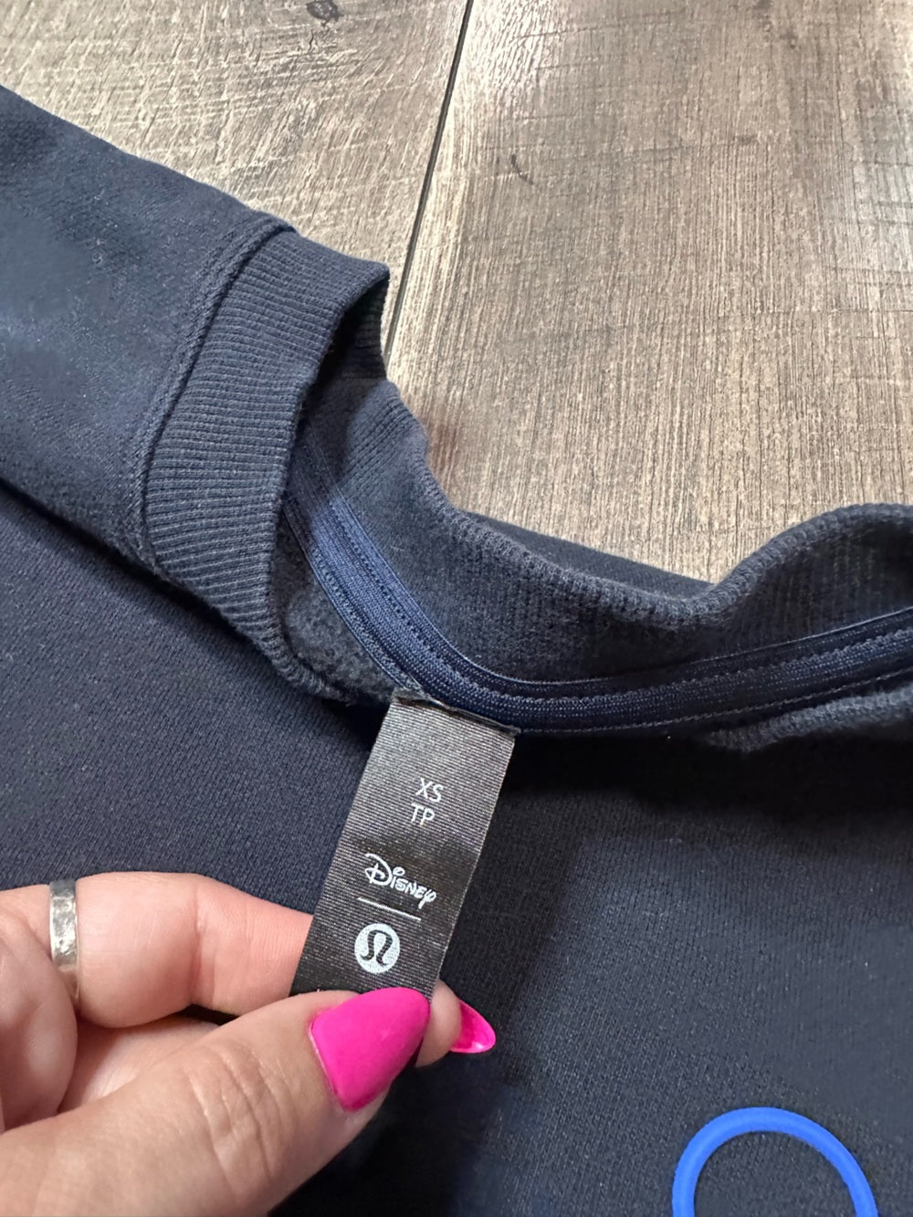 Disney x Lululemon *Steady State Crew
Classic Navy