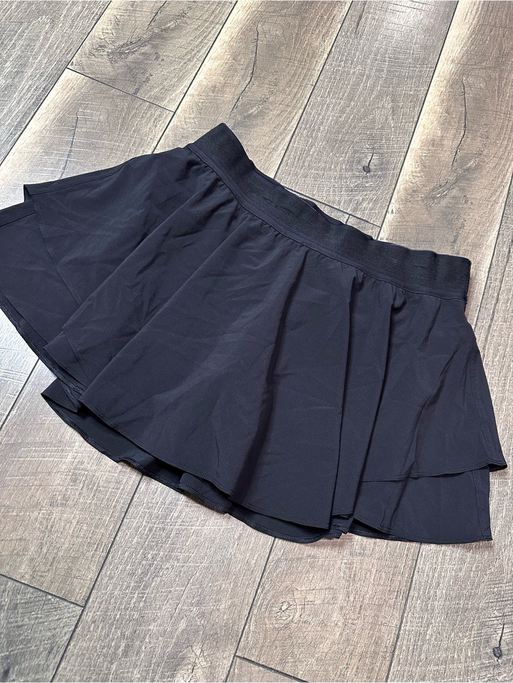 Lululemon Court Rival High Rise Skirt
Black
