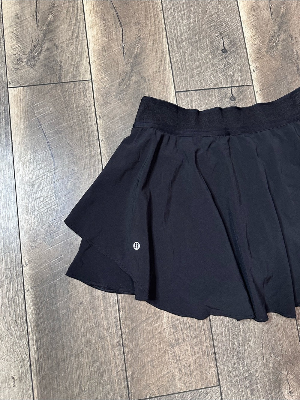 Lululemon Court Rival High Rise Skirt
Black