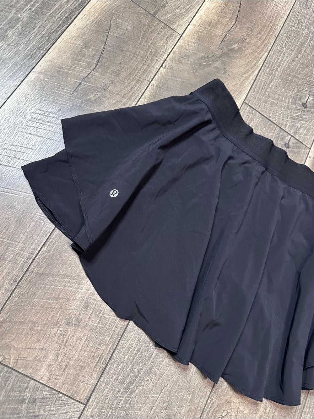Lululemon Court Rival High Rise Skirt
Black
