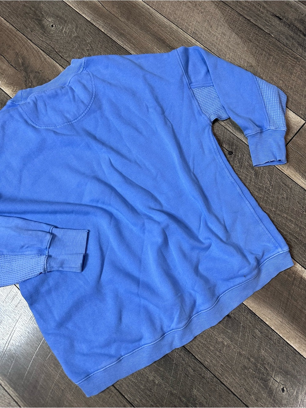 Aerie Oversized “Wonderland Spirit” Crewneck