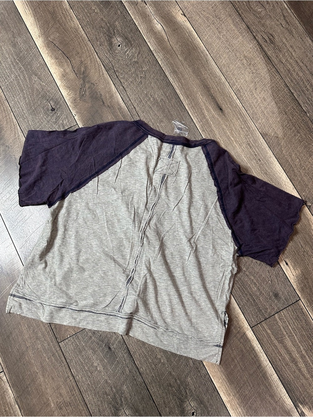 Oli & Hali Crop Short Sleeve Top (new without tags)