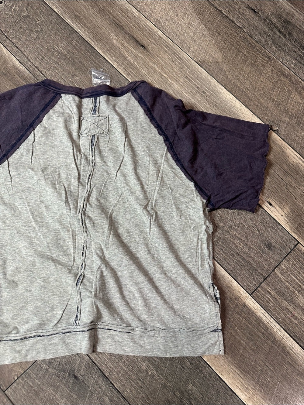 Oli & Hali Crop Short Sleeve Top (new without tags)