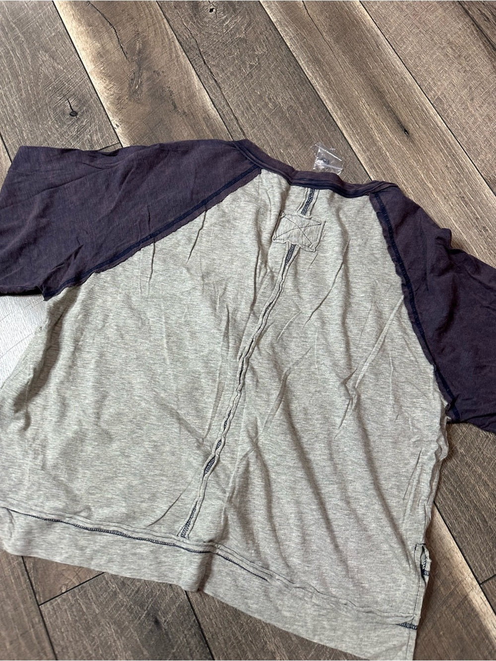 Oli & Hali Crop Short Sleeve Top (new without tags)
