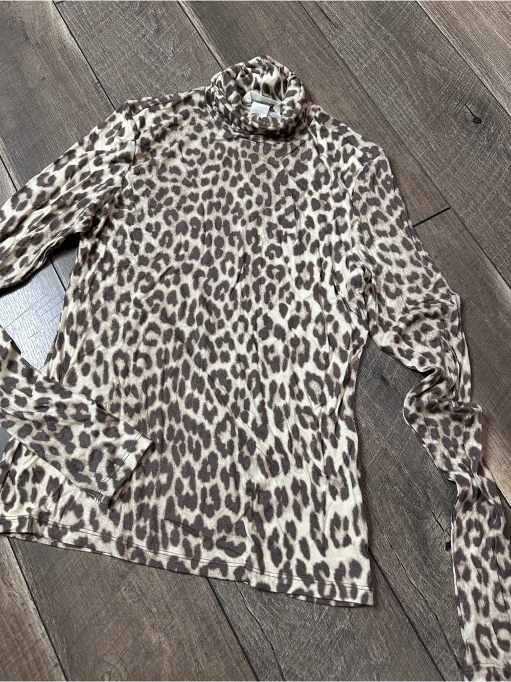 H&M Leopard Soft & Stretchy Turtleneck