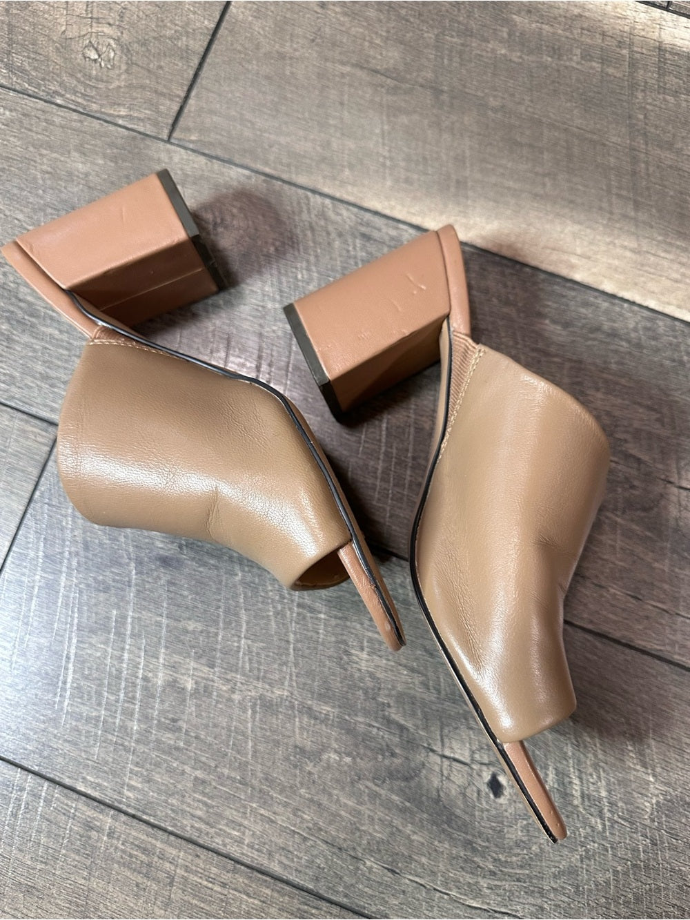Adrienne Vittadini Heels