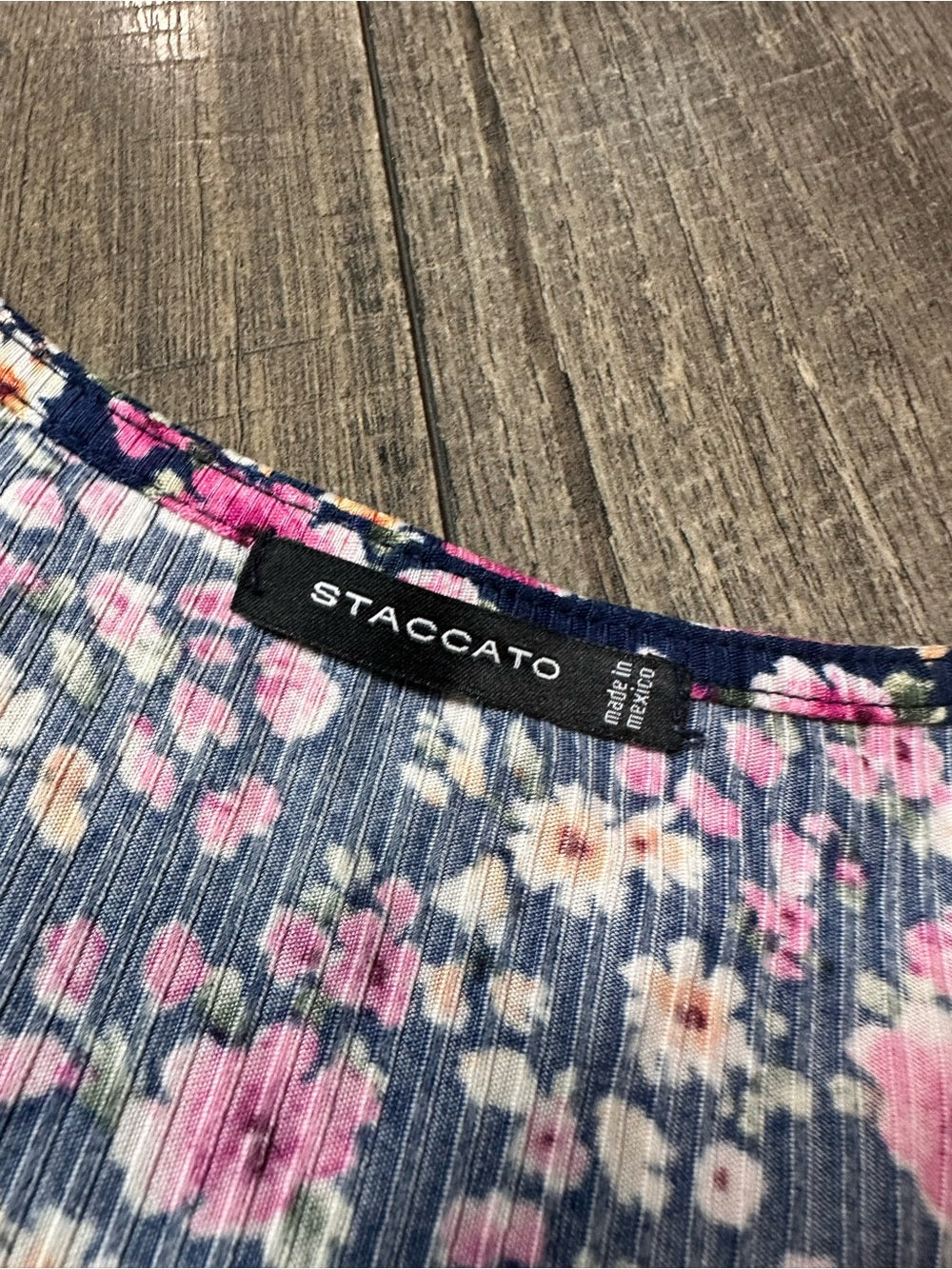Staccato Floral Short Sleeve Top