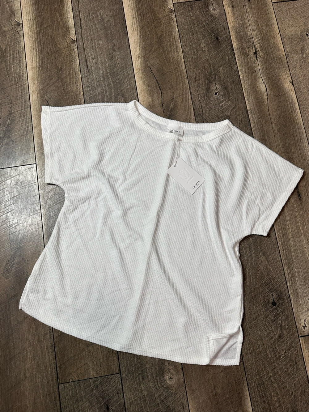 Andree by Unit White Waffleknit Short Sleeve Top