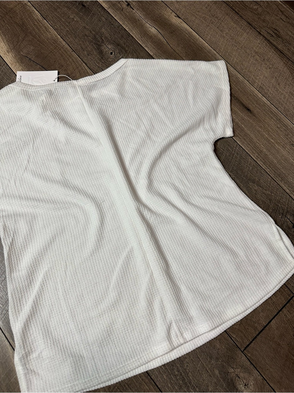 Andree by Unit White Waffleknit Short Sleeve Top
