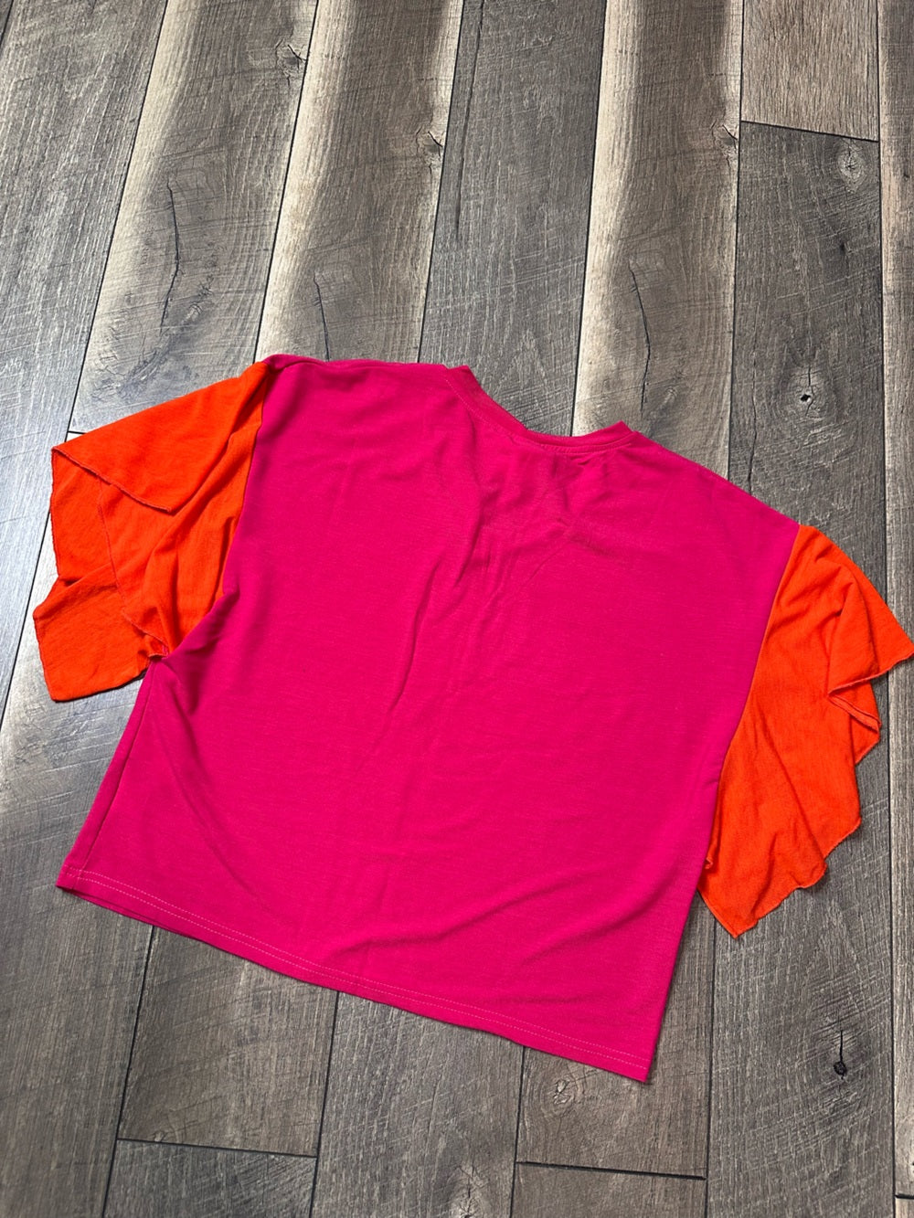 Grace & Emma Flutter Sleeve Color Block Top