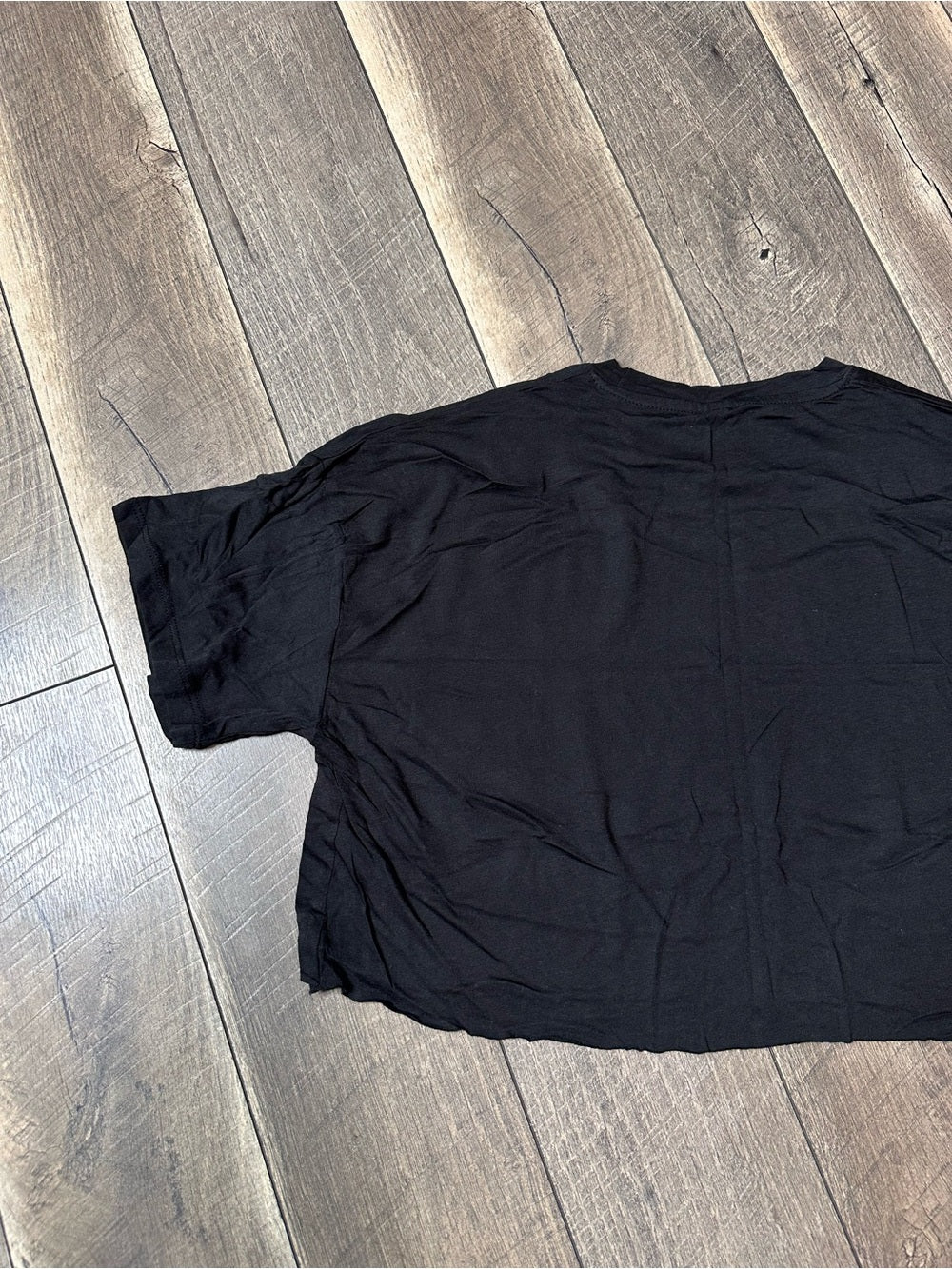 Mono B Modal Blend Crop Tee (new with tags)