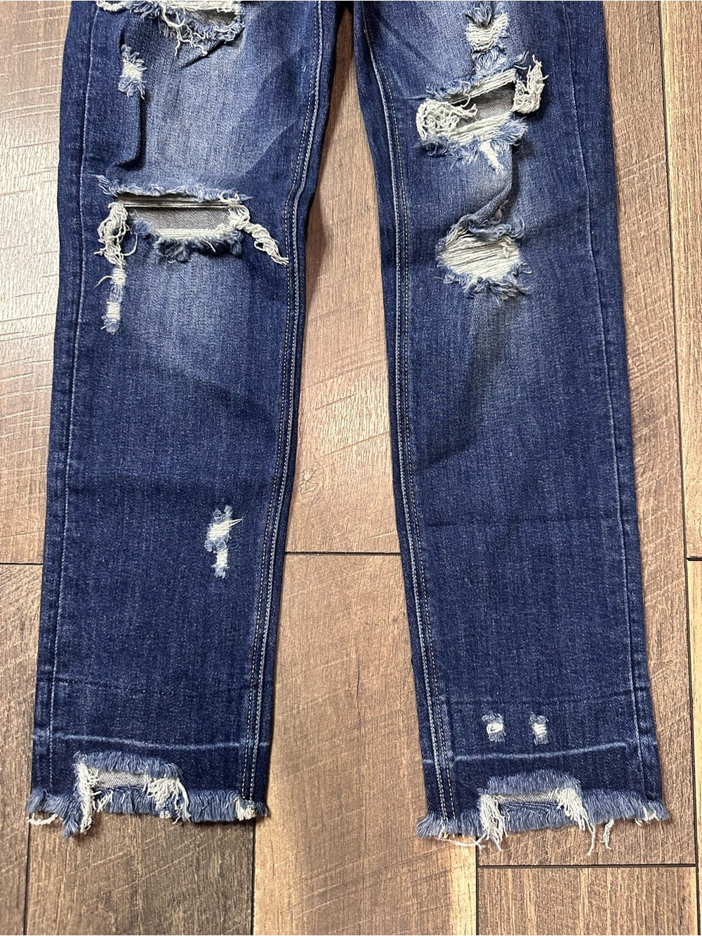 Risen Shadow Hem Straight Leg Jeans (new with tags)