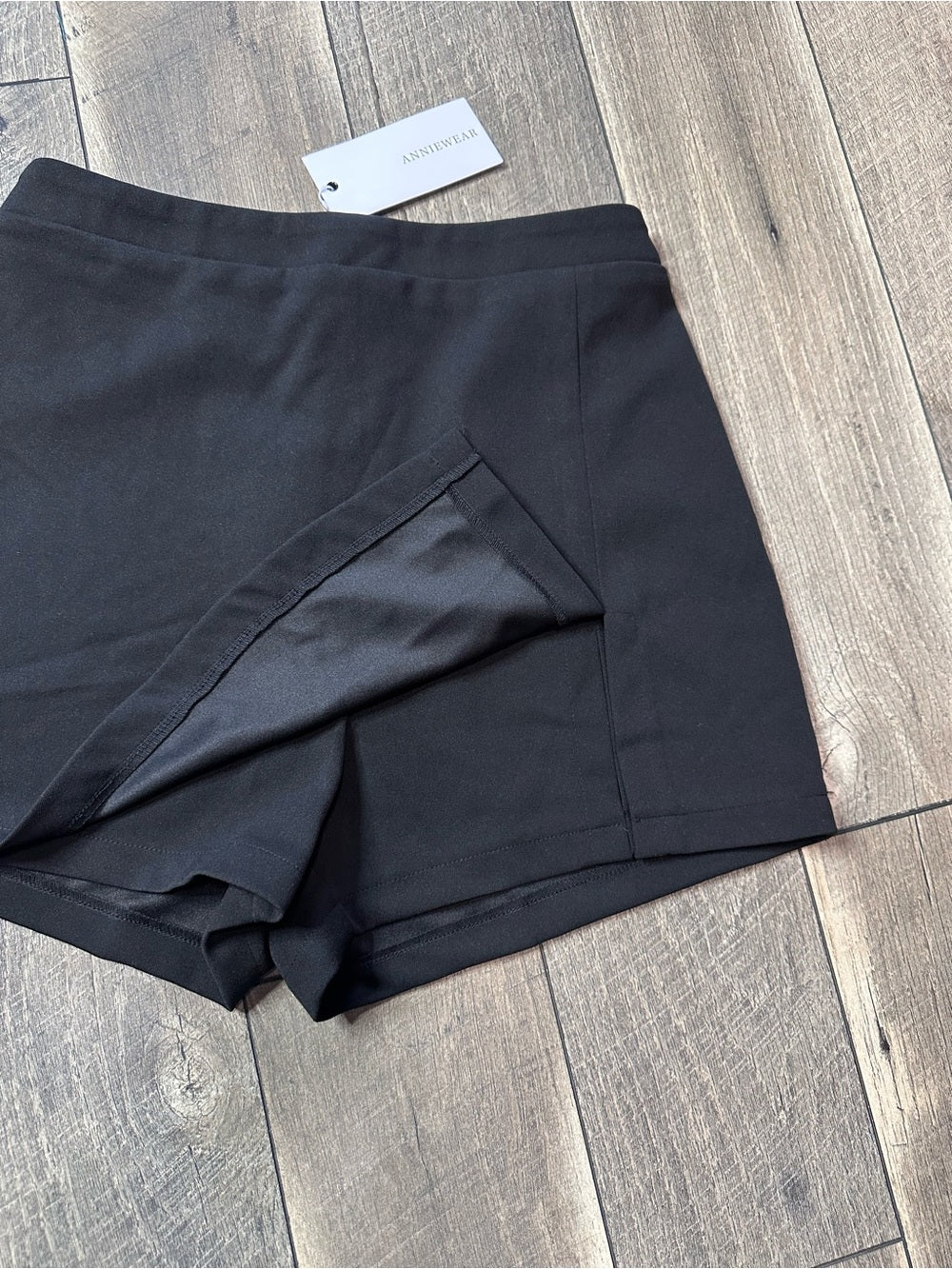 Anniewear Los Angeles Skort (new with tags)