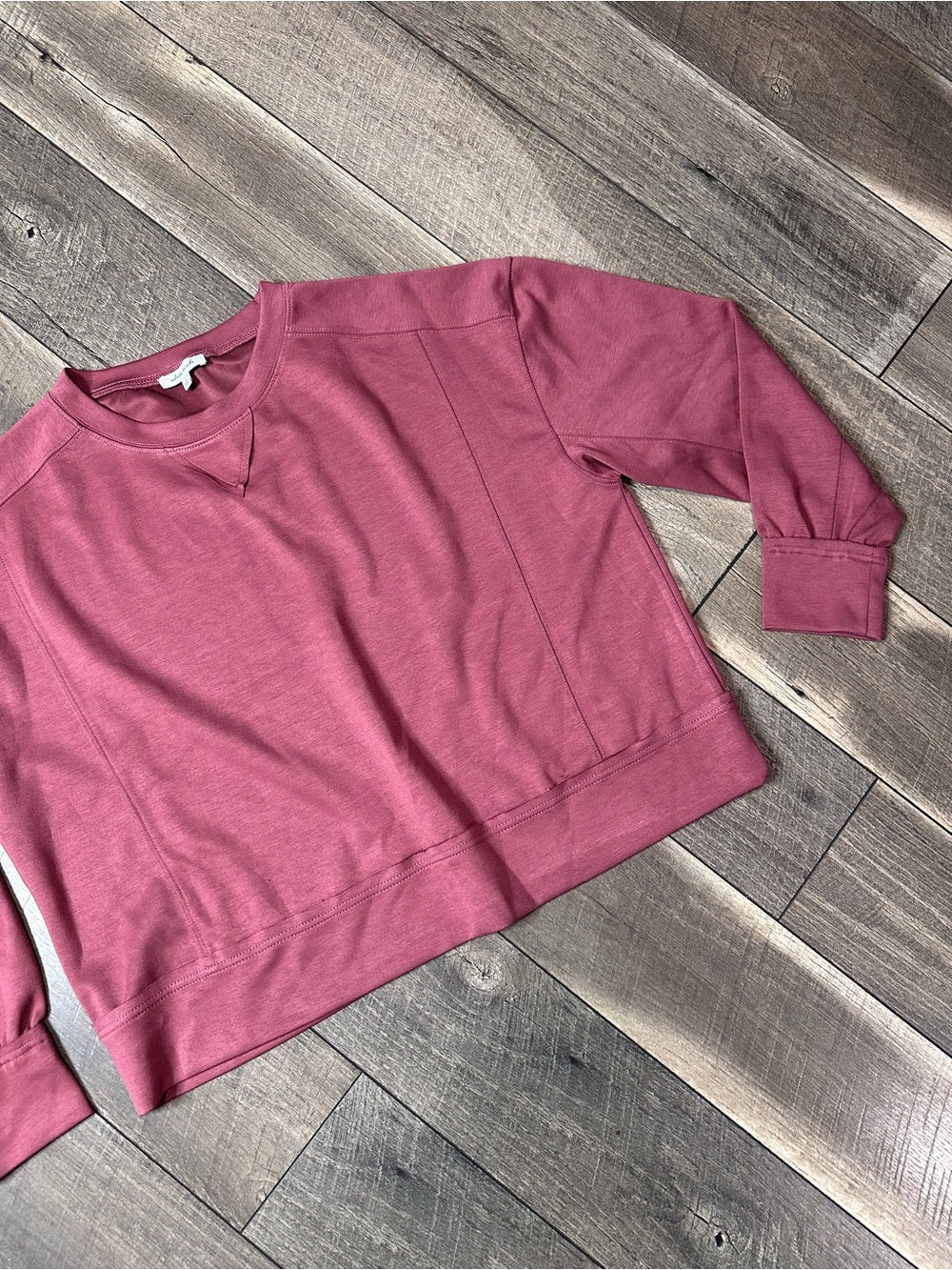 White Birch Berry Buttery Soft Crewneck Pullover (new without tags)