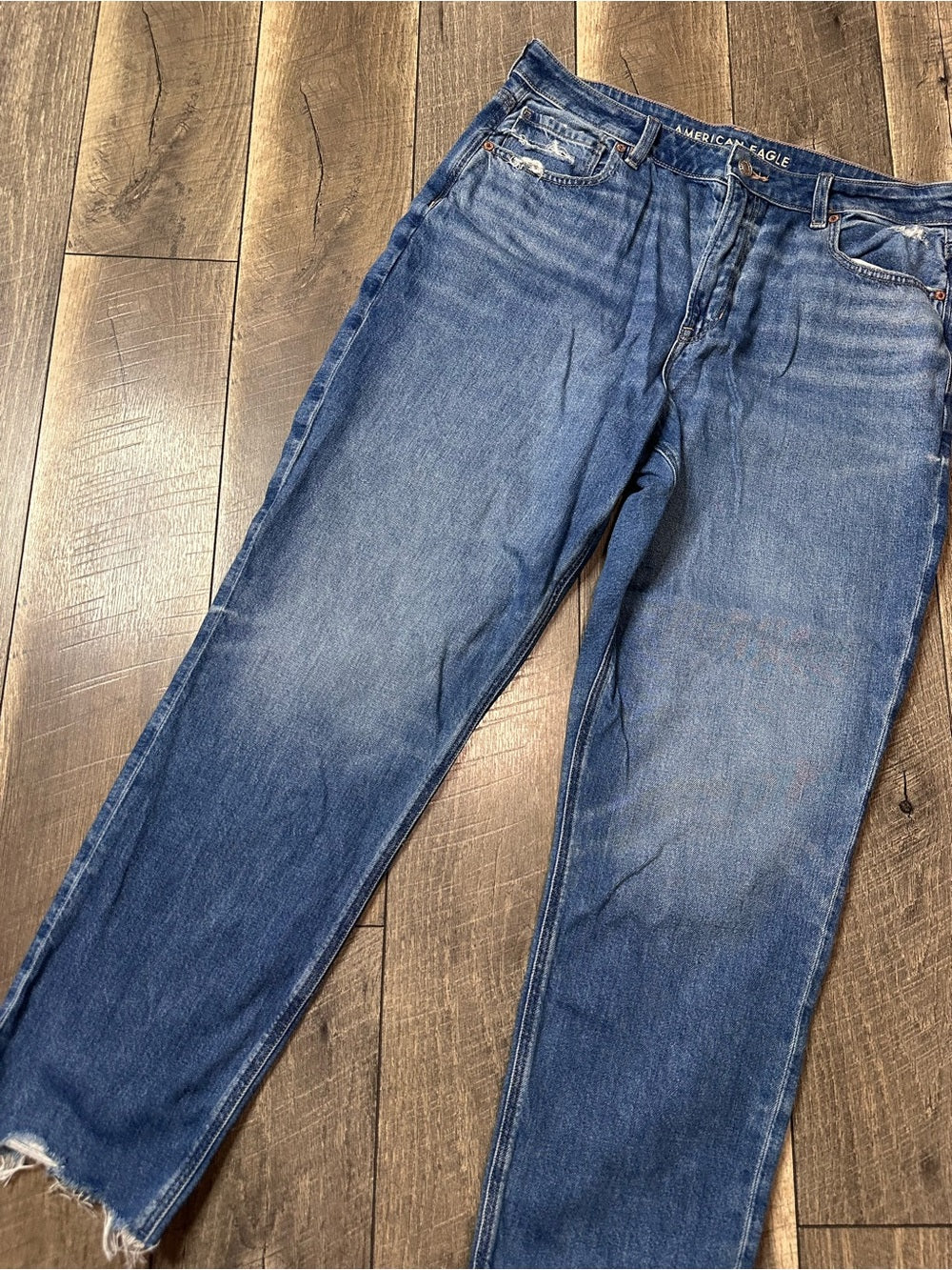American Eagle Mom Jeans