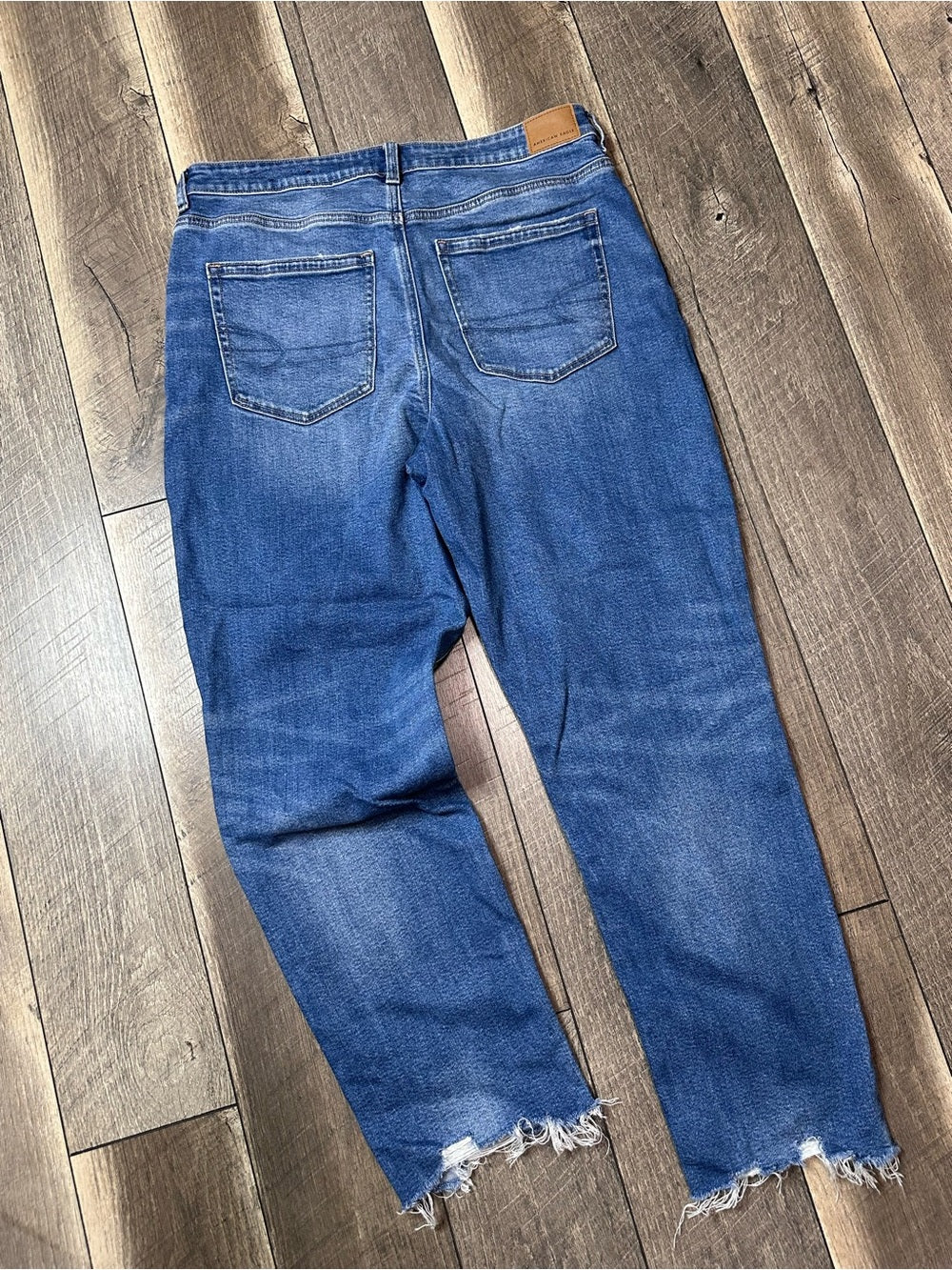 American Eagle Mom Jeans