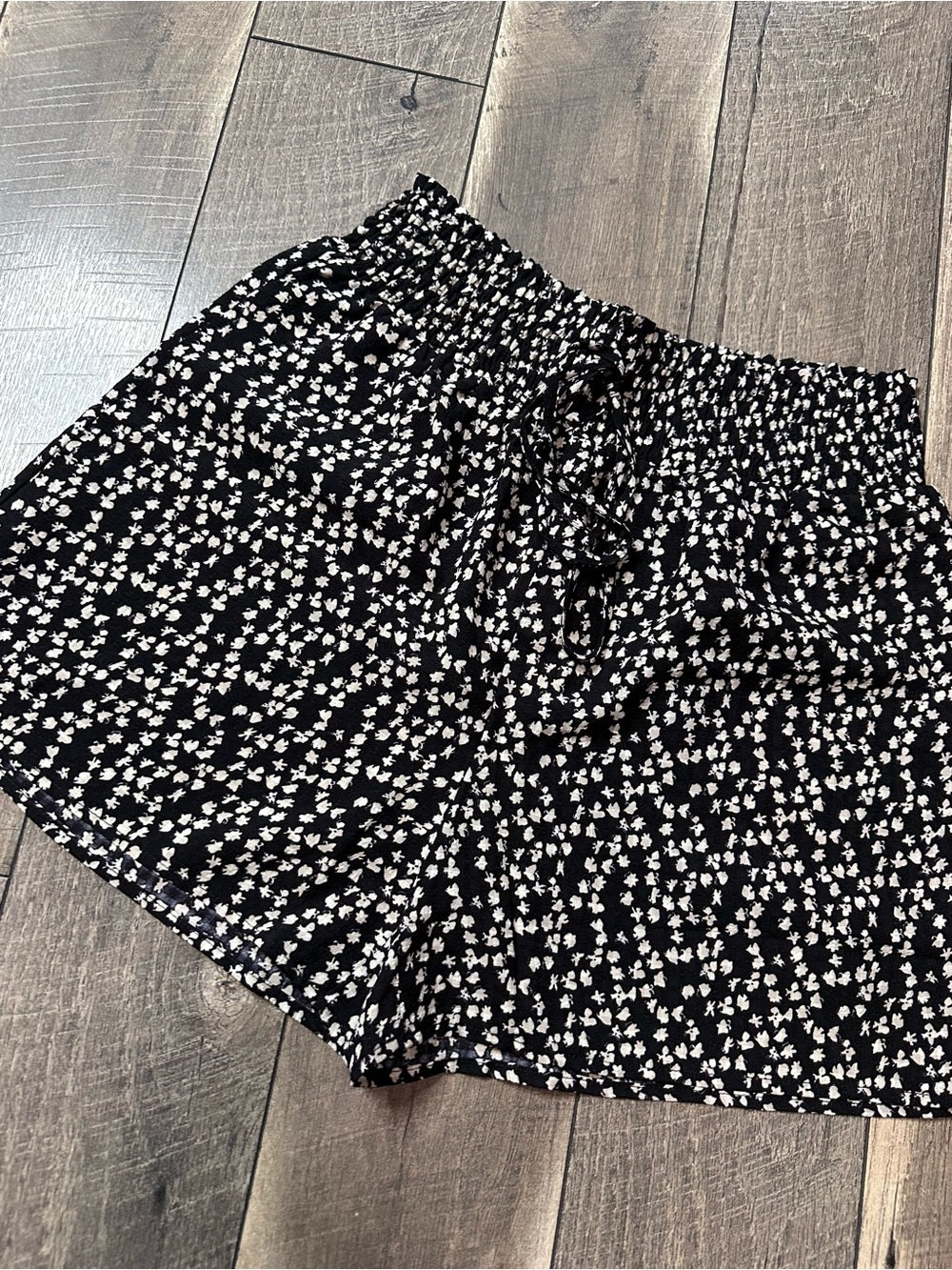 Cotton Bleu Floral Shorts (new with tags)