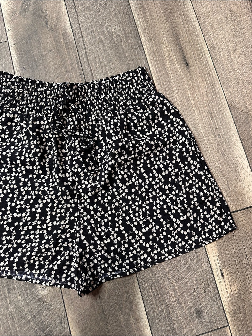 Cotton Bleu Floral Shorts (new with tags)