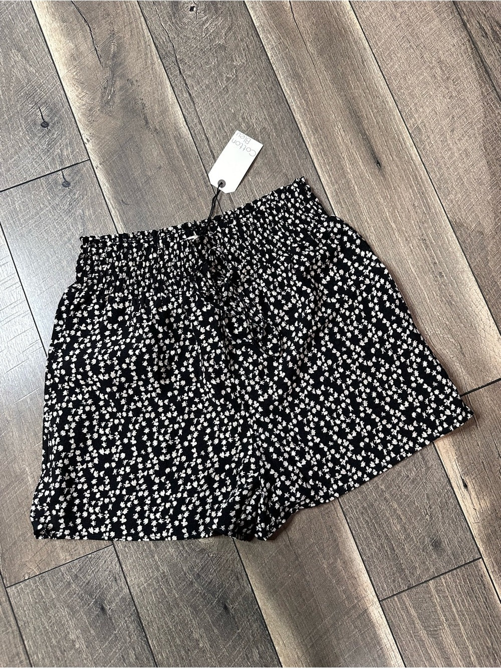 Cotton Bleu Floral Shorts (new with tags)