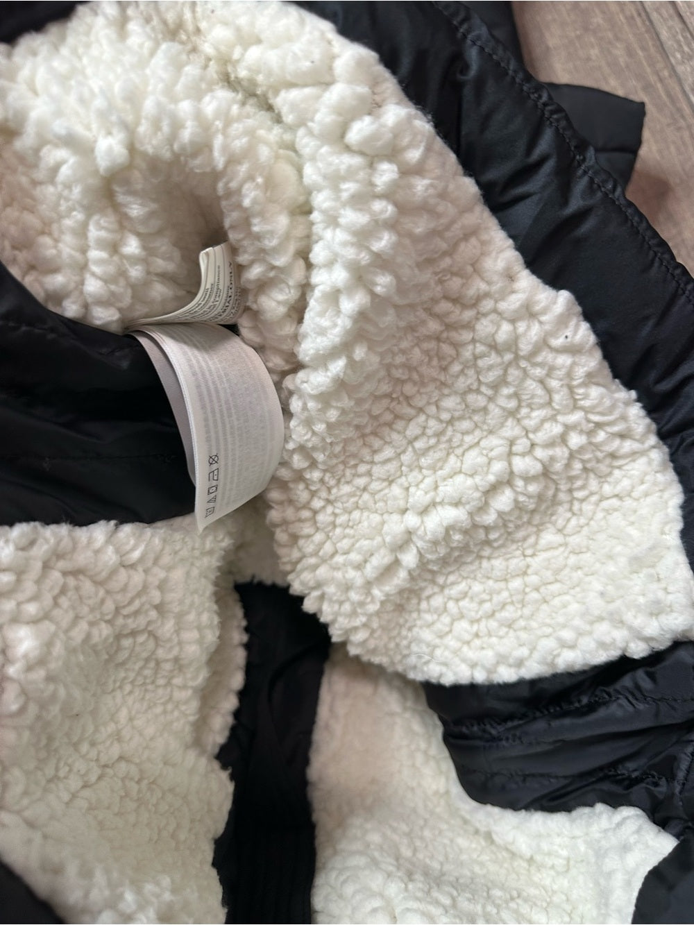 Hollister Sherpa Lined Hooded Vest