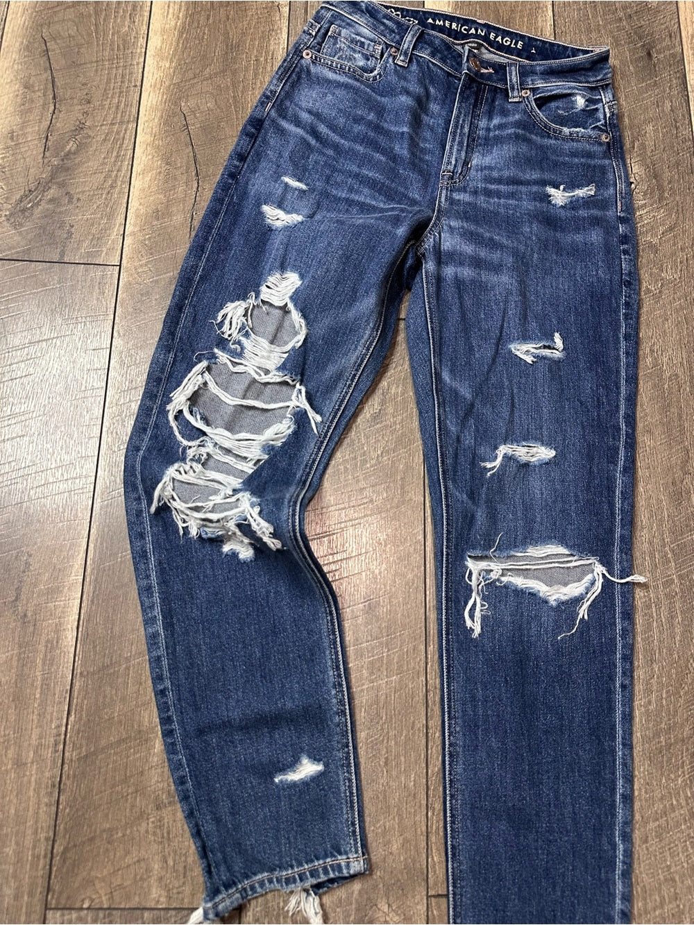 American Eagle Mom Jeans