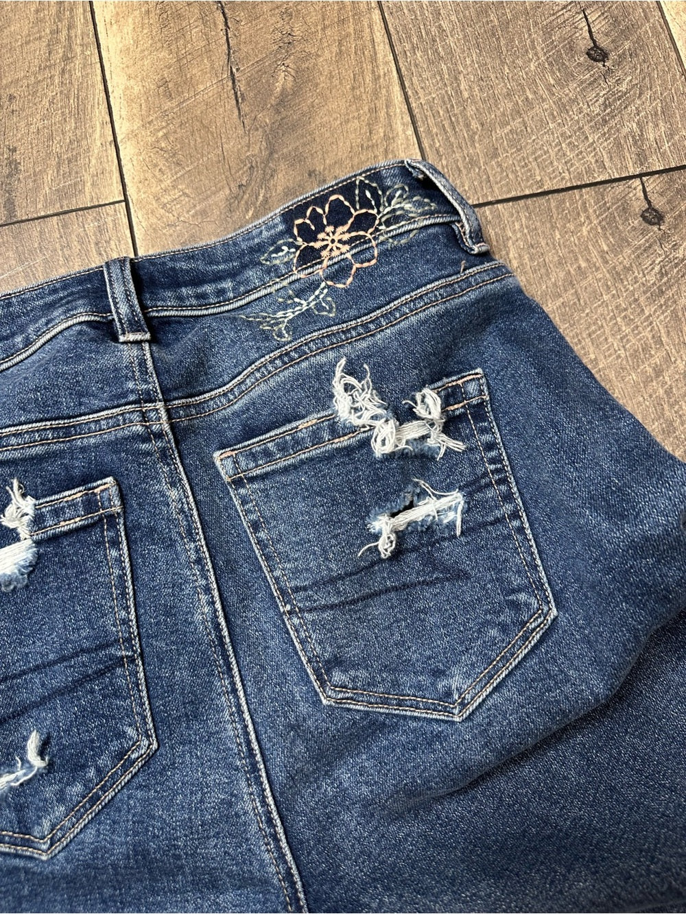 American Eagle Mom Jeans