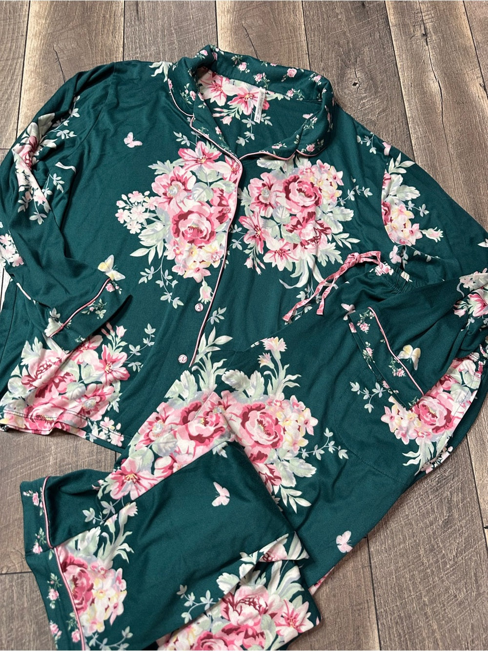 Flora Nikrooz Floral Buttery Soft Pajama Set