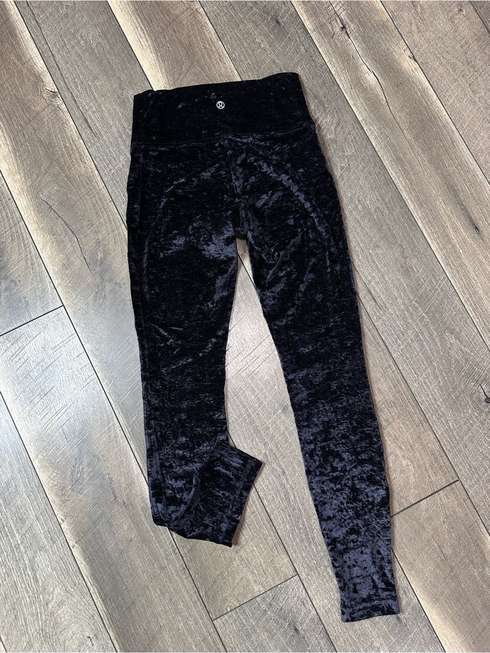 Lululemon Wunder Lounge High-Rise Tight 28" *Crushed Velvet
Black
