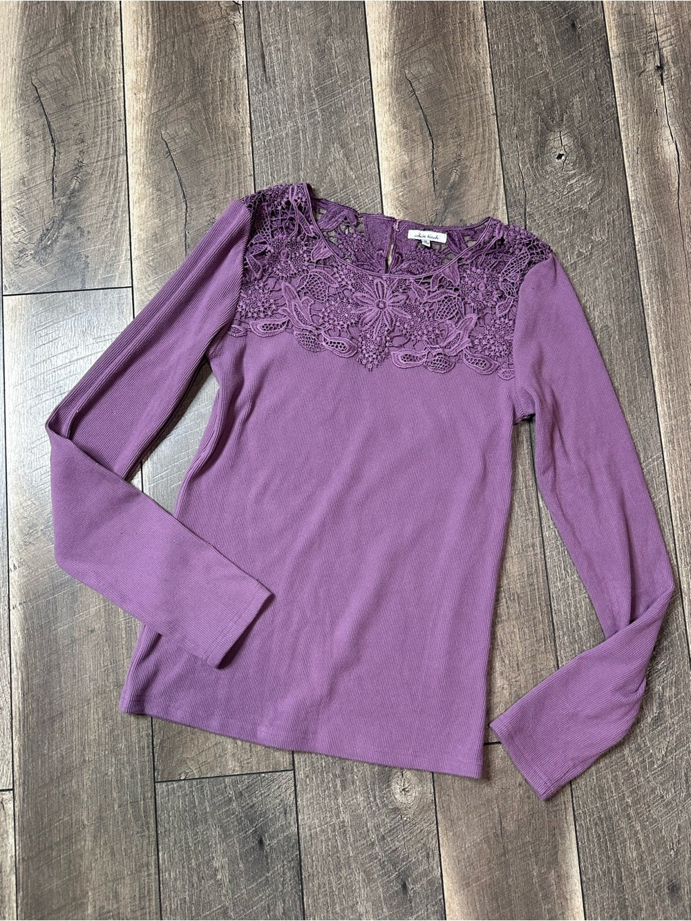 White Birch Purple Long Sleeve Lace Neckline Top