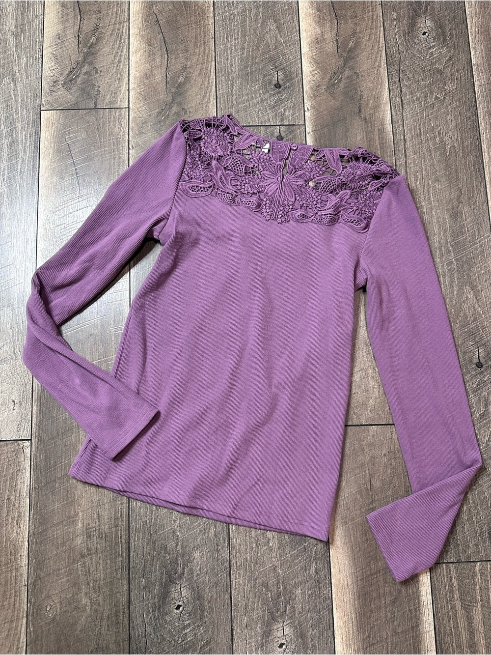 White Birch Purple Long Sleeve Lace Neckline Top